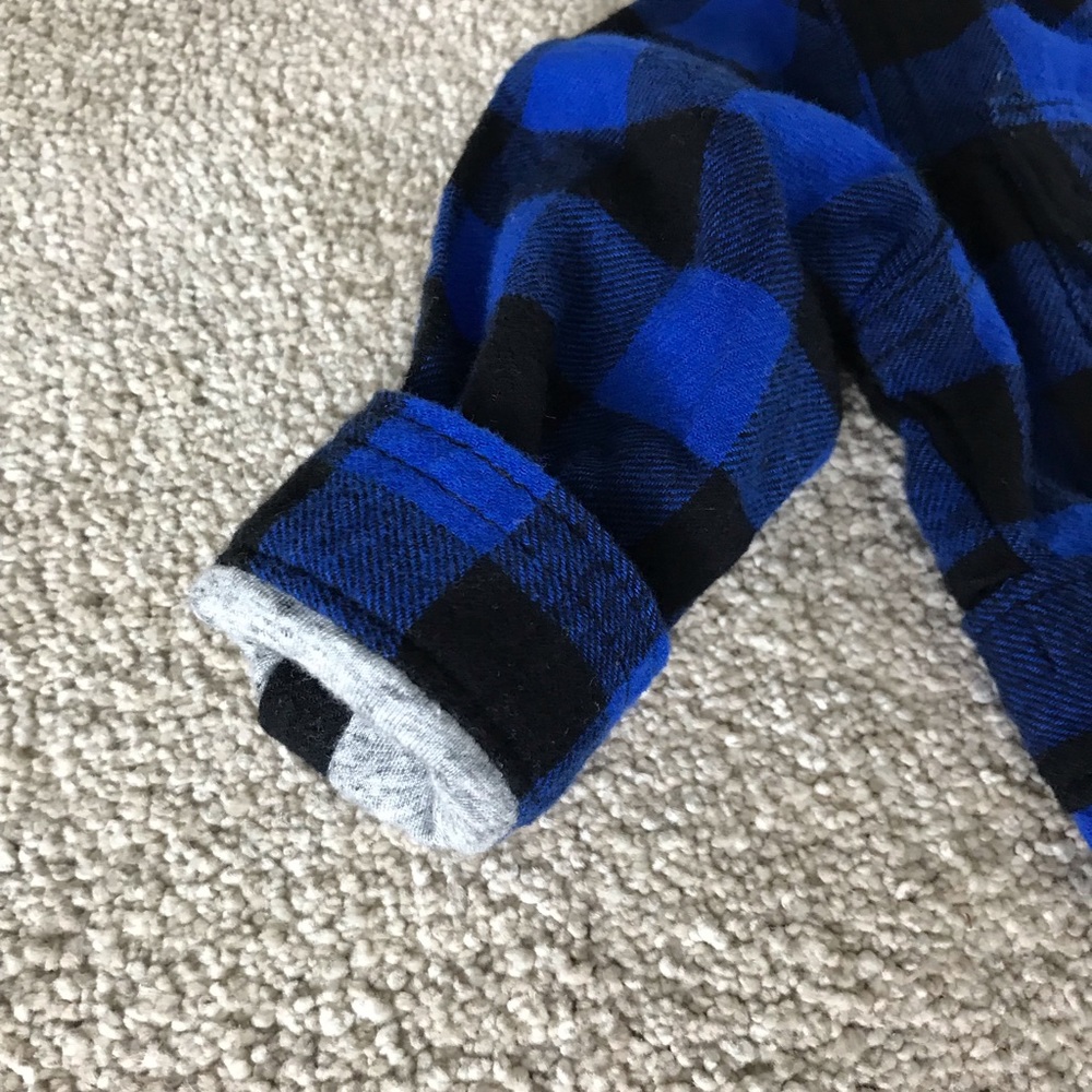 Flannel One piece 6-12 months - Picture 2 of 4